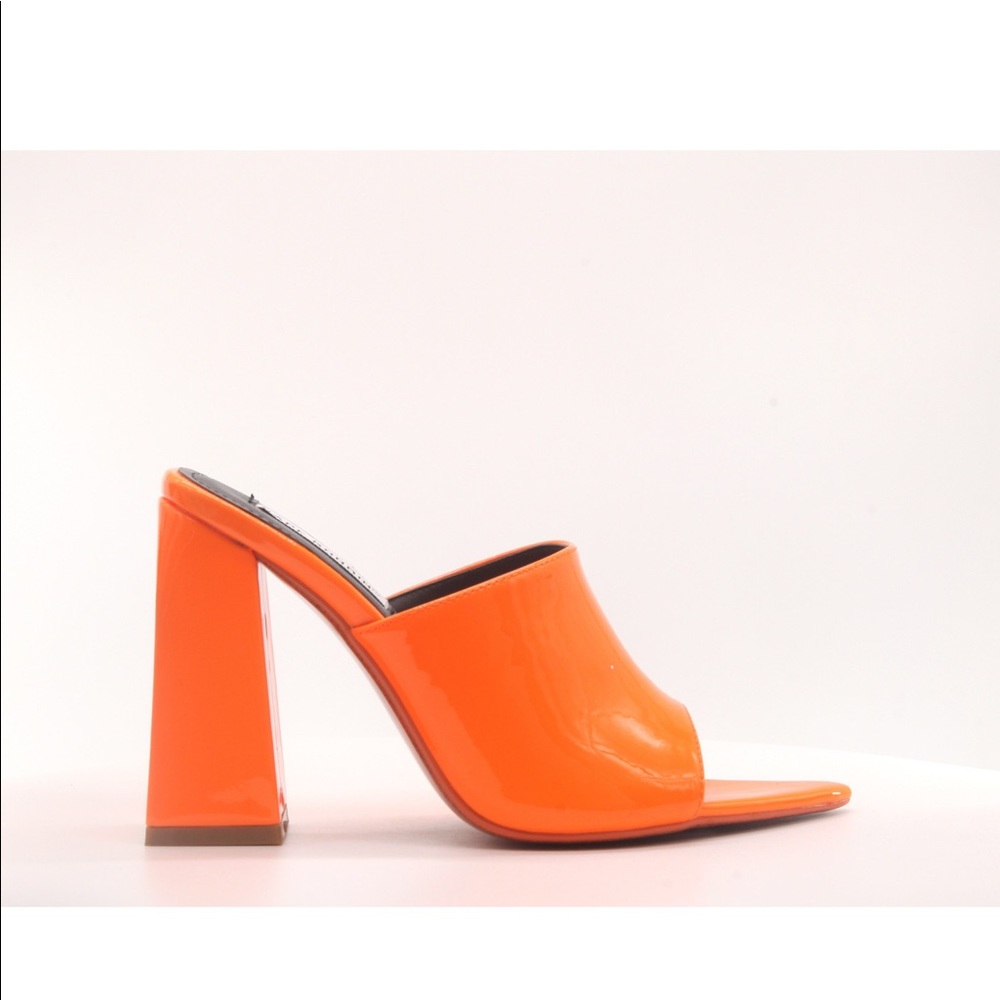 Mules w/ Chunky Heels
